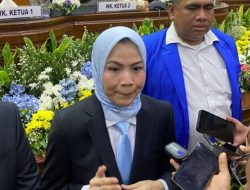 Bupati Serang Senang Suami Mengisi Materi Retreat Gelombang Kedua: Kesempatan Berbagi Pengetahuan untuk Kepala Daerah